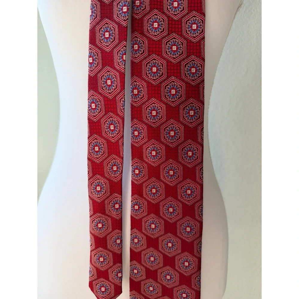 Nordstrom Mens Shop Red Silk Geometric Medallion Necktie Classic Formal Tie